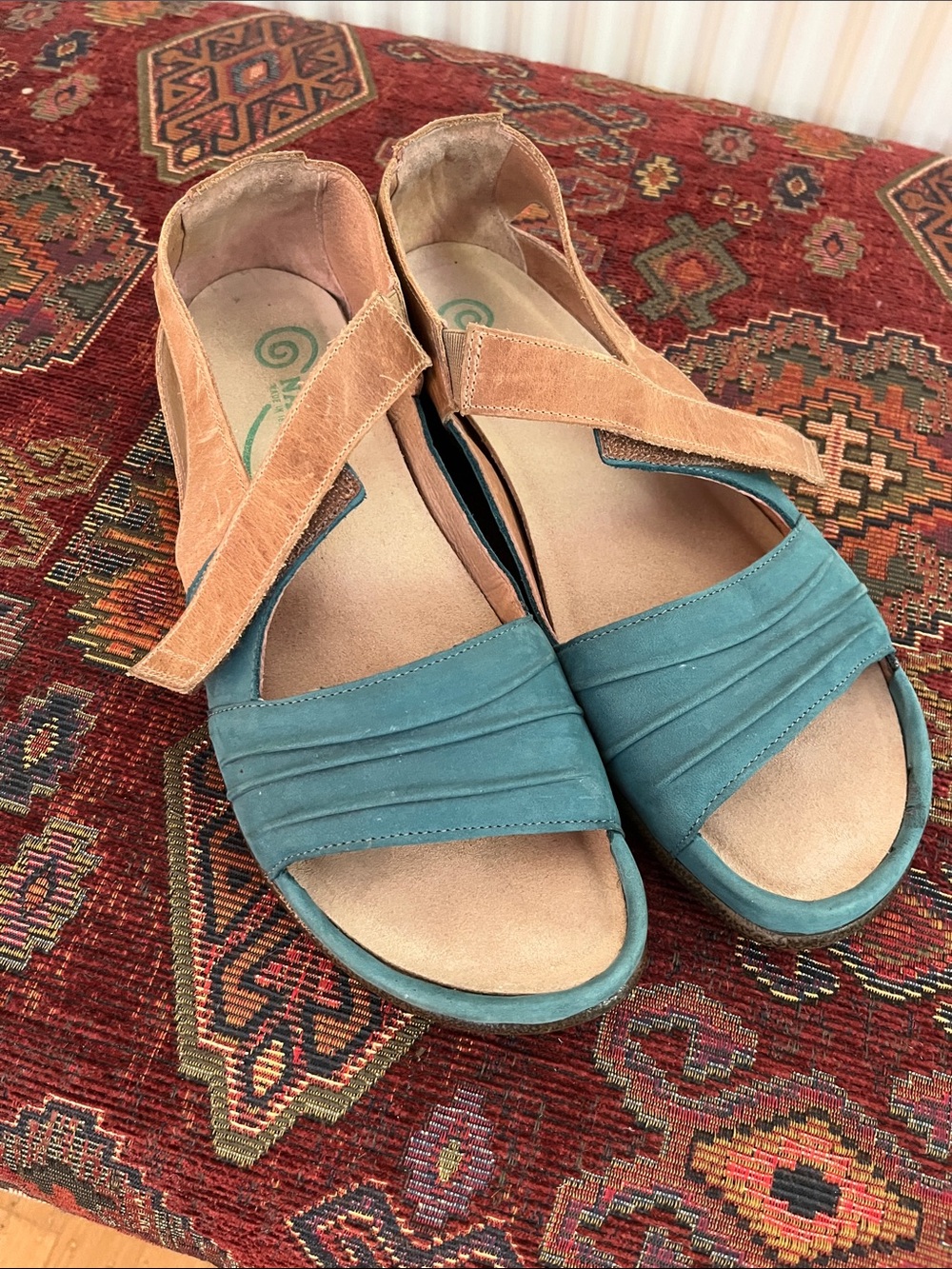 EUC Naot Papaki ruched leather teal cognac open toe pump sandal
